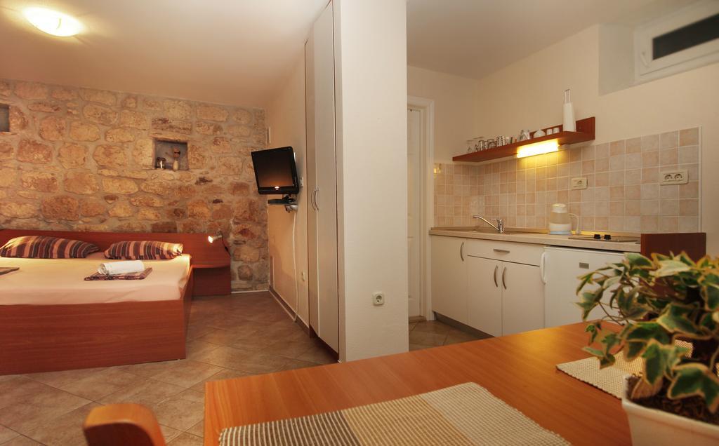 Apartments Caralipeo Makarska Phòng bức ảnh